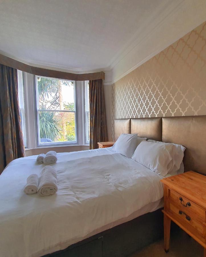 WESTWELL HALL LUXURY APARTMENT ILFRACOMBE (United Kingdom)